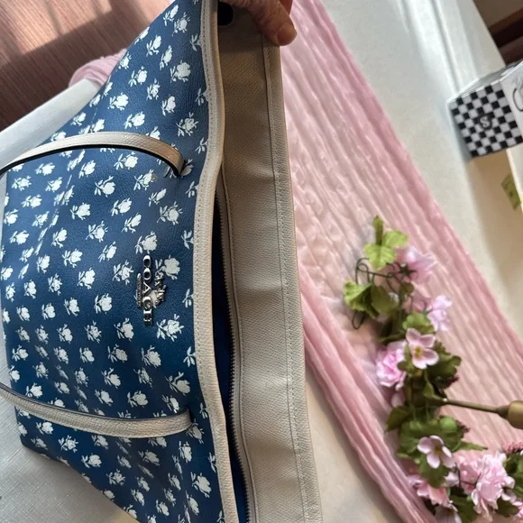 Coach Blue Floral Tote with Cream Trim and Straps - Picture 5 of 15